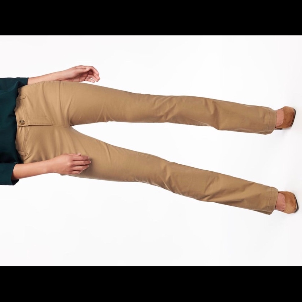 OLD NAVY Boot Cut Khakis. NWT